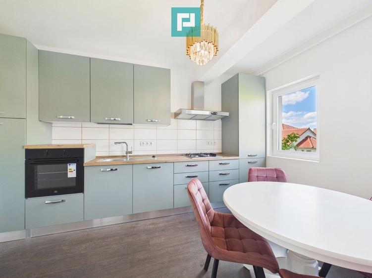 Apartament cu 3 camere decomandat, mobilat în Dumbrăvița