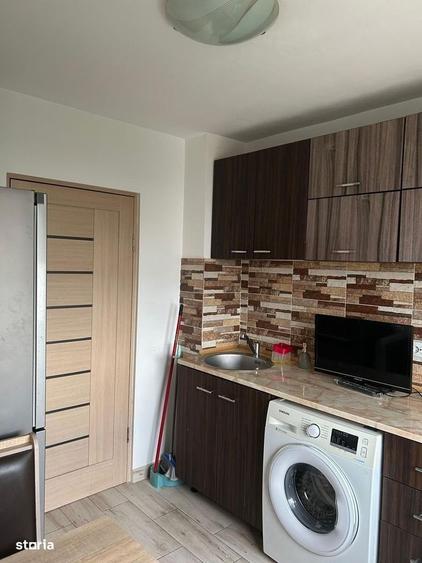 Apartament cu 3 camere semidecomandat în Colentina — fotografia 1