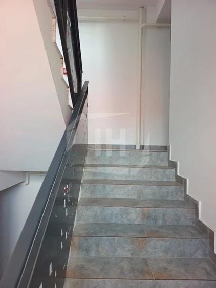 Apartament 3 camere, parcare, finisat, intermediar, curte, zona Pod Ira - 9