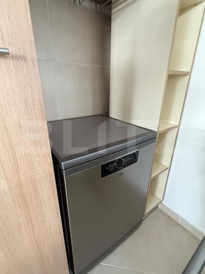 Apartament cu 2 camere semidecomandat, mobilat în Bună Ziua