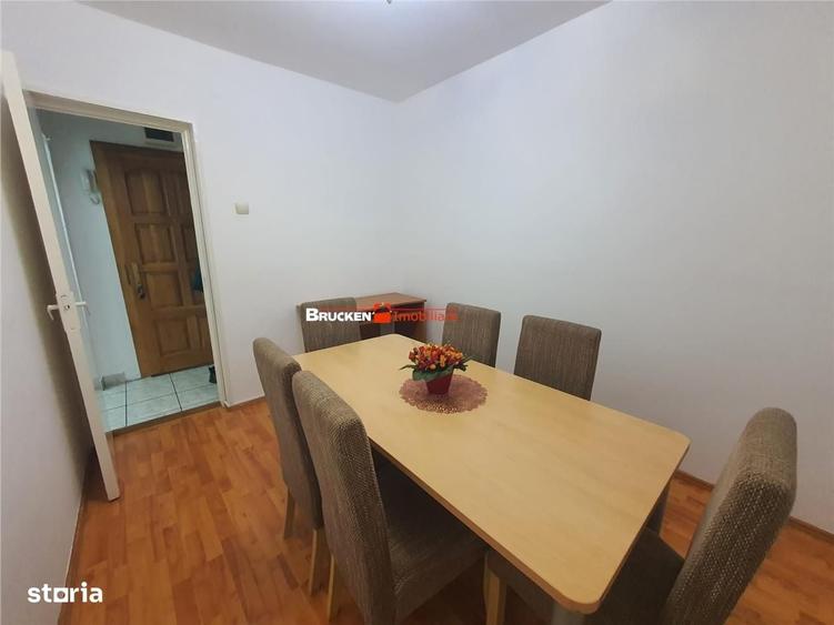Apartament cu 3 camere nedecomandat în Central