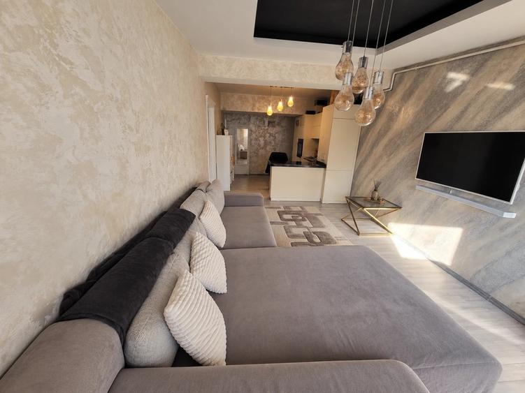 Apartament cu 2 camere semidecomandat în Bucium