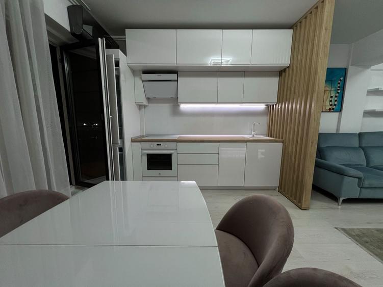 Apartament cu 2 camere decomandat, mobilat în Tomis Nord