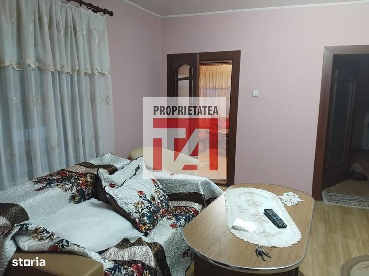 Casă cu 3 camere în Lăpuș