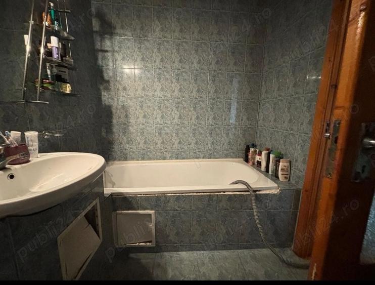 Apartament cu 2 camere decomandat în Ghiroda