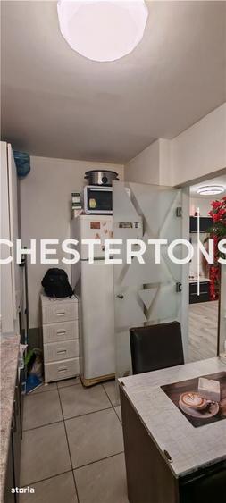 Apartament cu 3 camere în Alexandriei