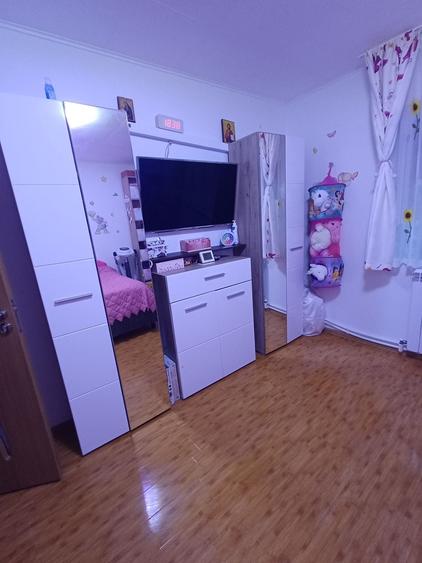 Apartament cu 2 camere decomandat în E3