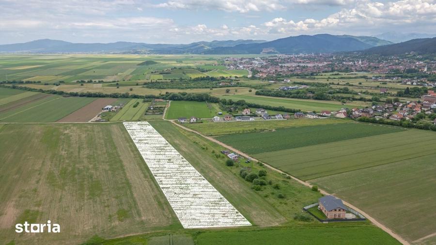 Teren de 400 mp, în Central