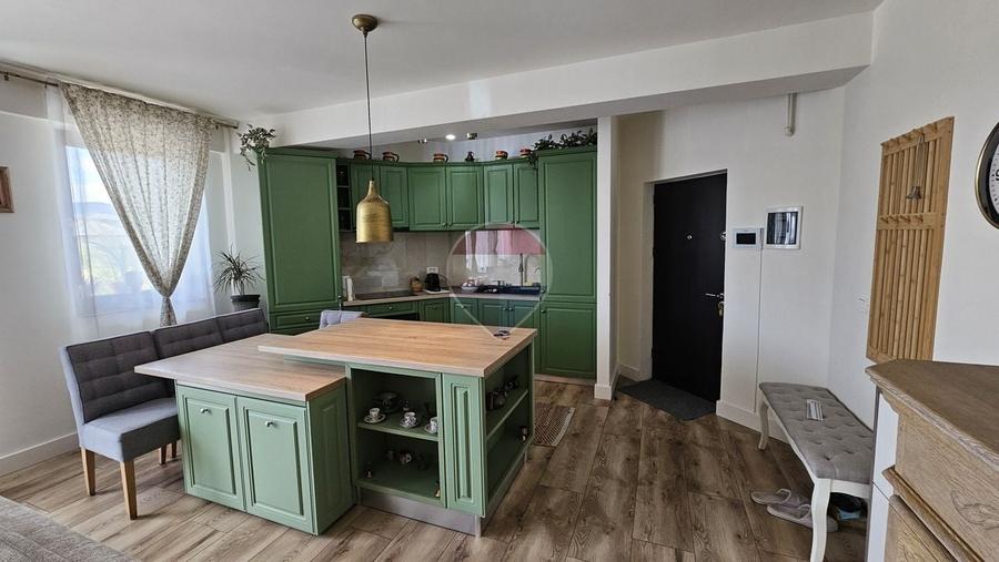 Apartament cu 2 camere decomandat, mobilat în Calea Romanului
