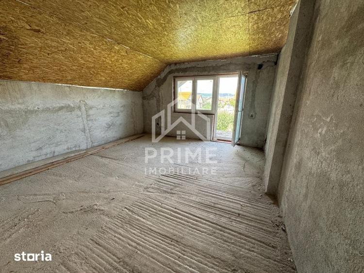 Casă cu 9 camere cu Teren 1000 Mp în Central