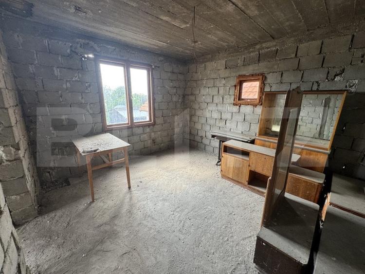 Casă individuală cu 4 camere cu Garaj în Filiași