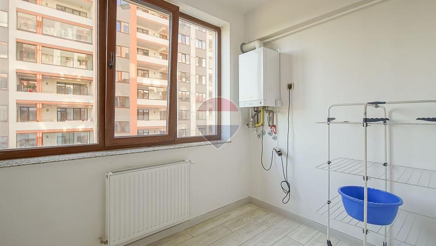 Apartament cu 2 camere decomandat, mobilat în Tractorul