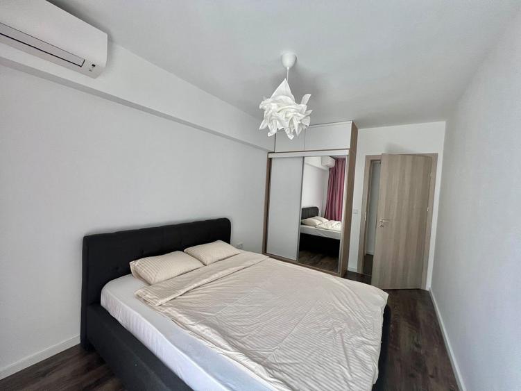 Apartament cu 3 camere în Barbu Văcărescu