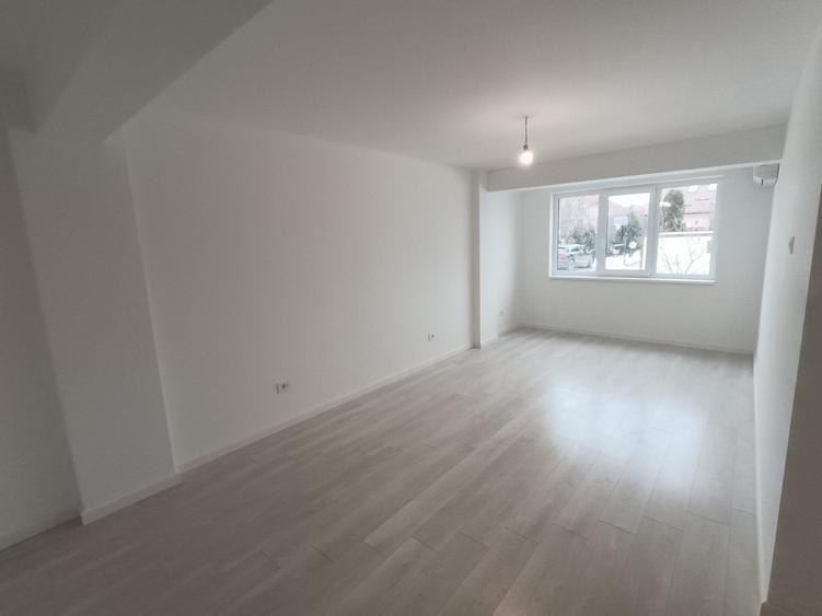 Apartament cu 2 camere decomandat în Păcurari