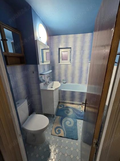 Apartament cu 3 camere decomandat în Exterior Vest