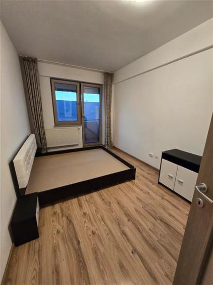 Apartament cu 3 camere decomandat, mobilat în Lunca Cetățuii
