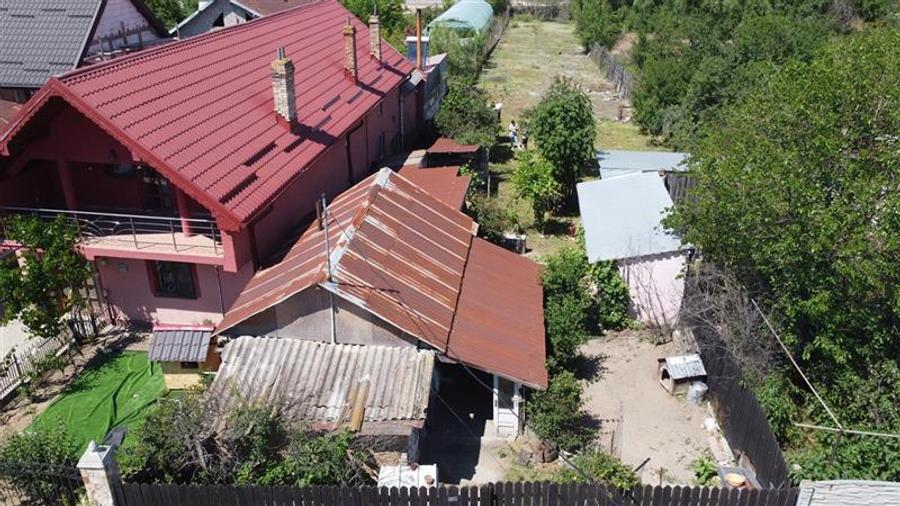Teren Construcții intravilan de 1033 mp, în Cernele