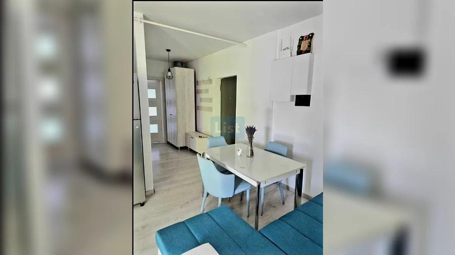 Apartament cu 3 camere semidecomandat în Borhanci