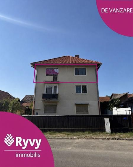 Apartament cu 3 camere decomandat în Exterior Est