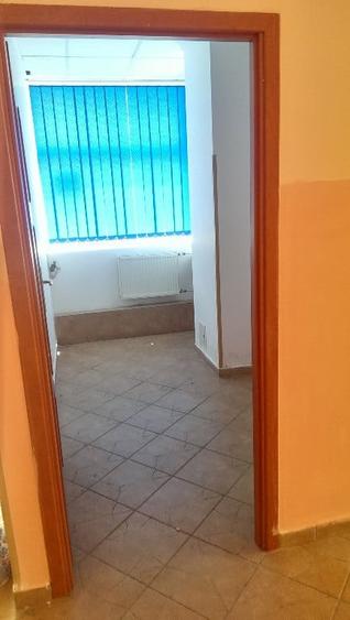 Spațiu comercial, de 120 mp, în Casa Cărții