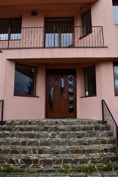 Casă individuală cu 6 camere cu Canalizare în Bunloc
