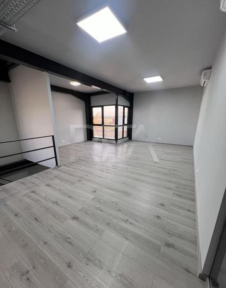 Spațiu industrial, de 595 mp, în Olteni