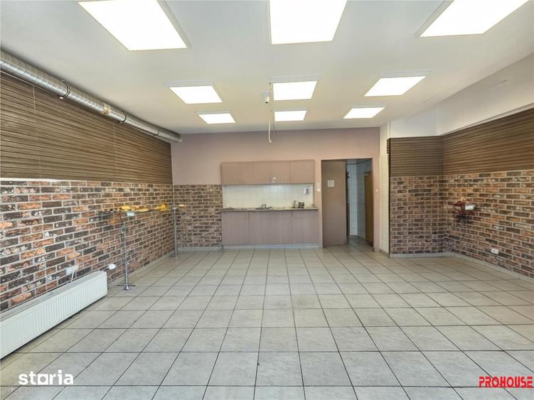 Spațiu comercial, de 180 mp, în Bistrița Lac