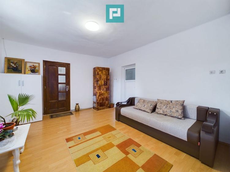 Casă cu 5 camere cu Teren 389 Mp în Central
