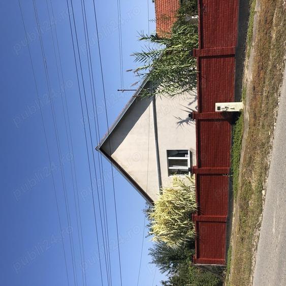 Casă cu 3 camere în Sacoșu Mare