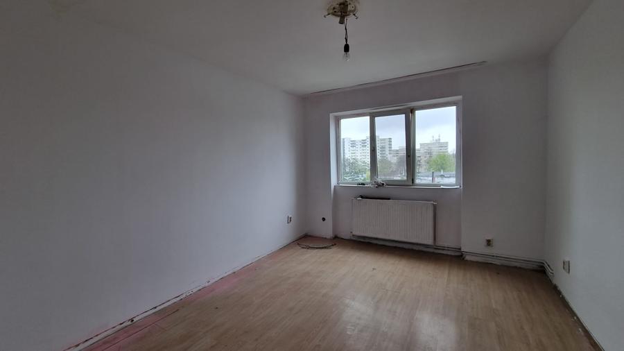 Apartament cu 2 camere decomandat în Micro 14