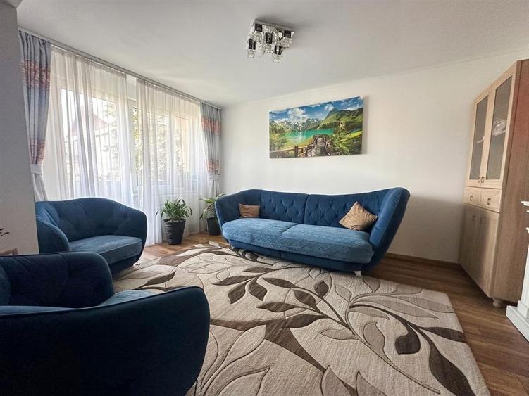 Apartament cu 3 camere decomandat în Iosia
