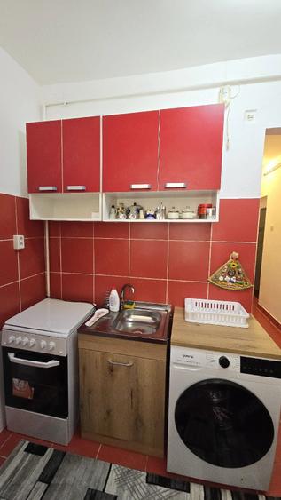 Apartament cu 2 camere decomandat în Berceni