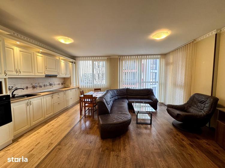 Apartament cu 3 camere decomandat în Central