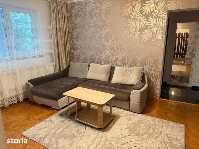 Apartament cu 2 camere semidecomandat în Aleea Trandafirilor