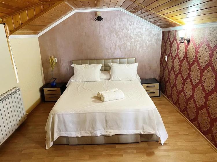 Casă cu 3 camere cu Teren 20 Mp în Piața Nouă