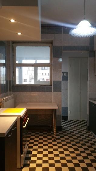 Apartament cu 4 camere decomandat, mobilat în Universitate