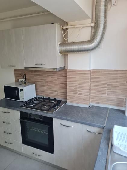 Apartament cu 2 camere semidecomandat în Exterior Sud