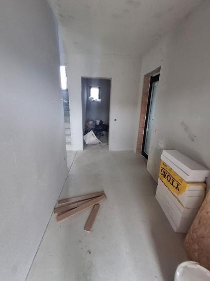 Duplex cu 4 camere cu Canalizare în Șelimbăr