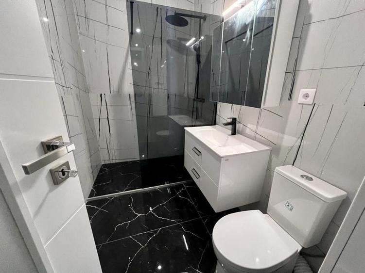 Apartament cu 3 camere decomandat în Vasile Aaron