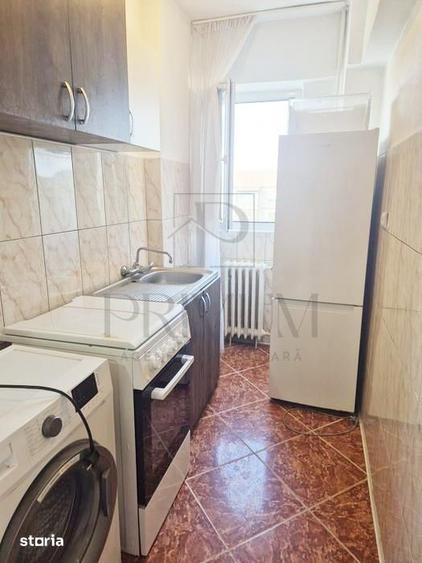 Garsonieră decomandată în Soarelui