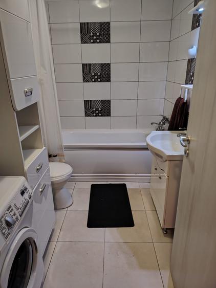 Apartament cu 2 camere decomandat în Florești