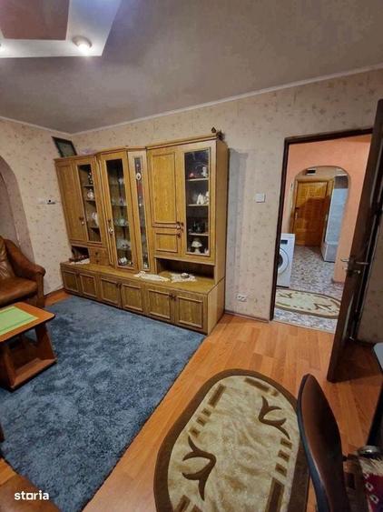 De vanzare apartament cu 3 camere,balcon, decomandat,mobilat 49900euro - 9