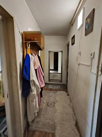 Apartament cu 2 camere decomandat în 9 Mai
