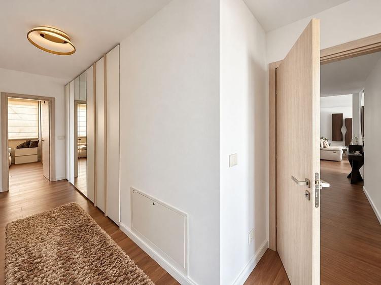 Apartament cu 4 camere decomandat, mobilat în Primăverii