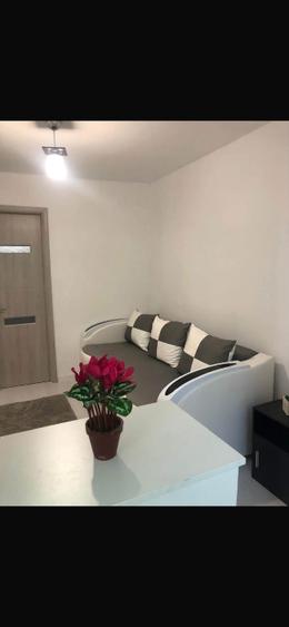 Apartament cu 2 camere semidecomandat, mobilat în Tomis Nord