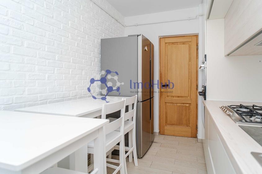 Apartament cu 3 camere decomandat, mobilat în Central