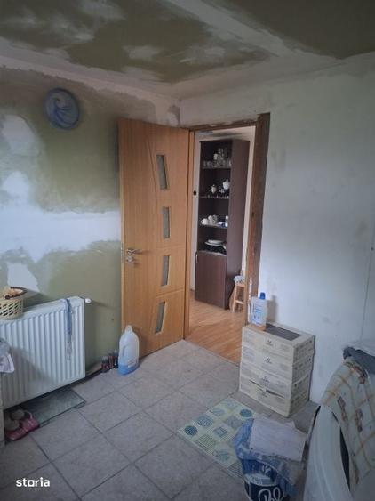 Casă cu 4 camere în Românești