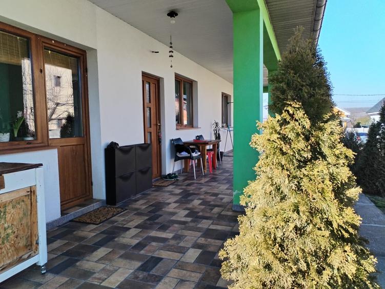 Duplex cu 5 camere cu Teren 1000 Mp în Nord-Est