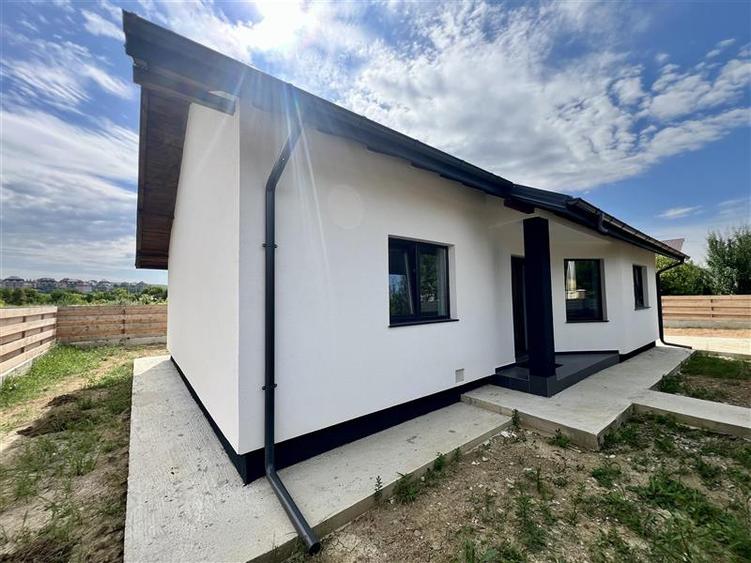 Casă individuală cu 3 camere cu Teren 420 Mp în Lunca Cetățuii