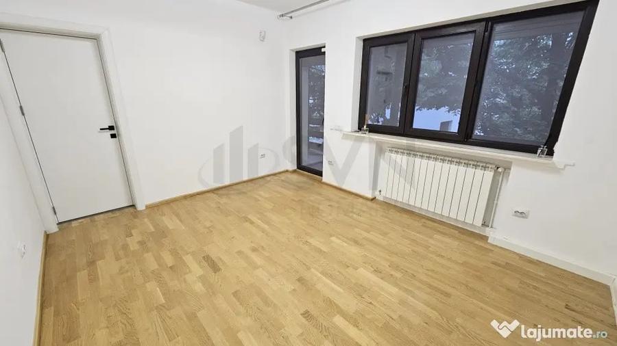 Apartament cu 3 camere decomandat în Casin
